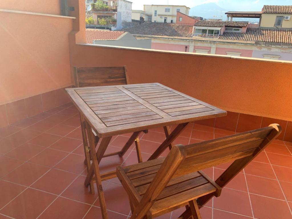Donna Luisa-Catania Charming Lägenhet Exteriör bild