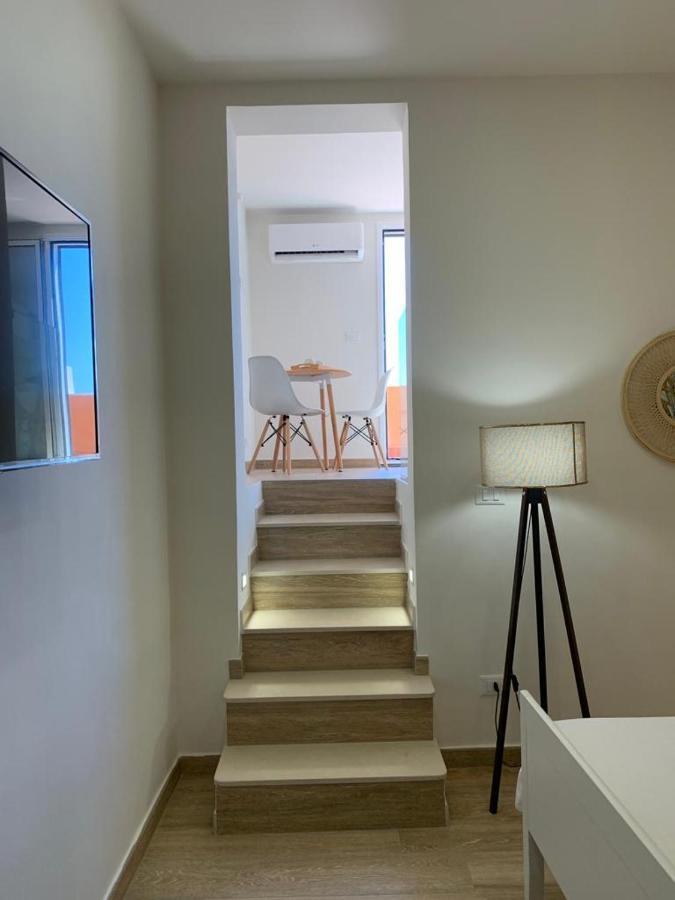 Donna Luisa-Catania Charming Lägenhet Exteriör bild