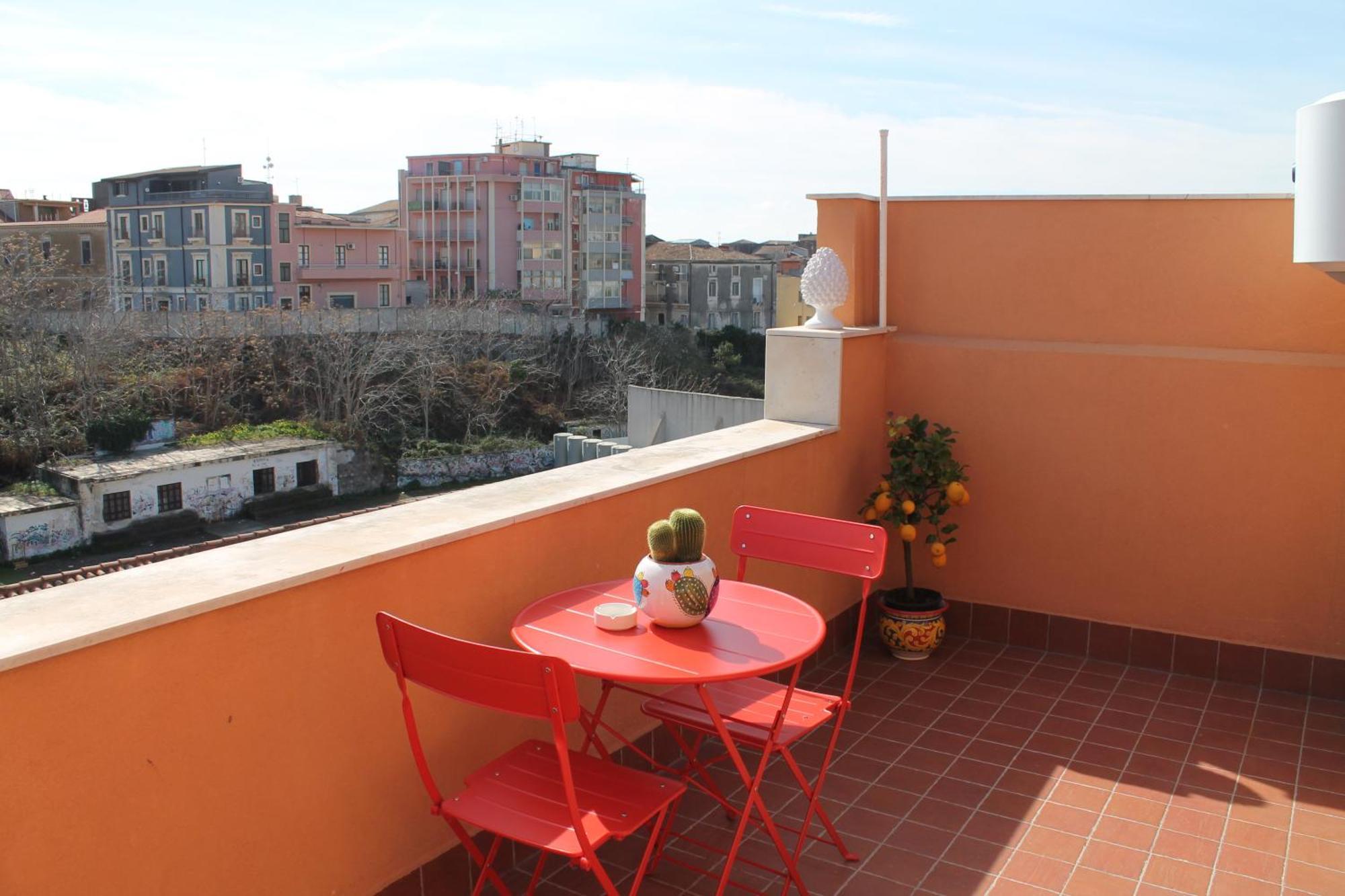 Donna Luisa-Catania Charming Lägenhet Exteriör bild